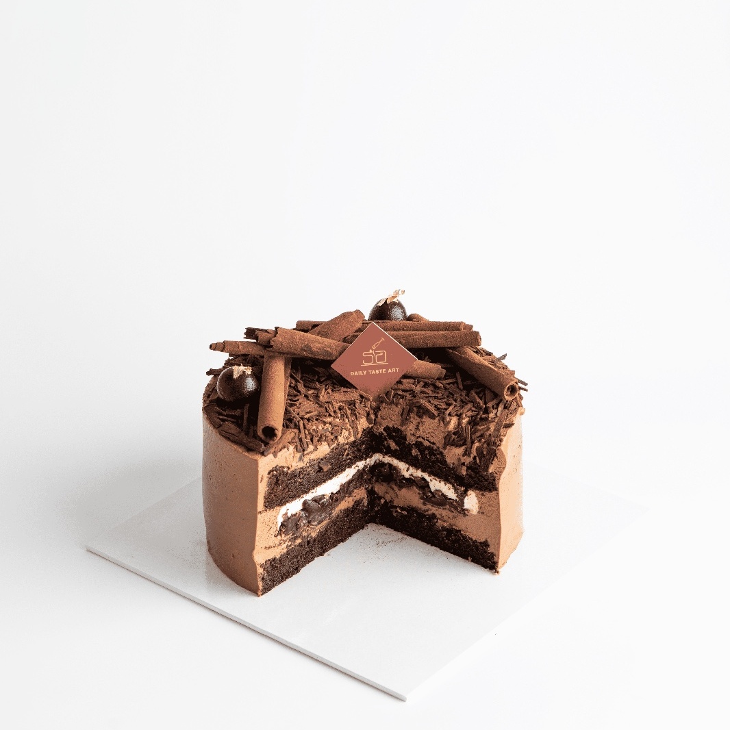 Daily Taste Art | Captain Morgan Rum & Cherry Black Forest